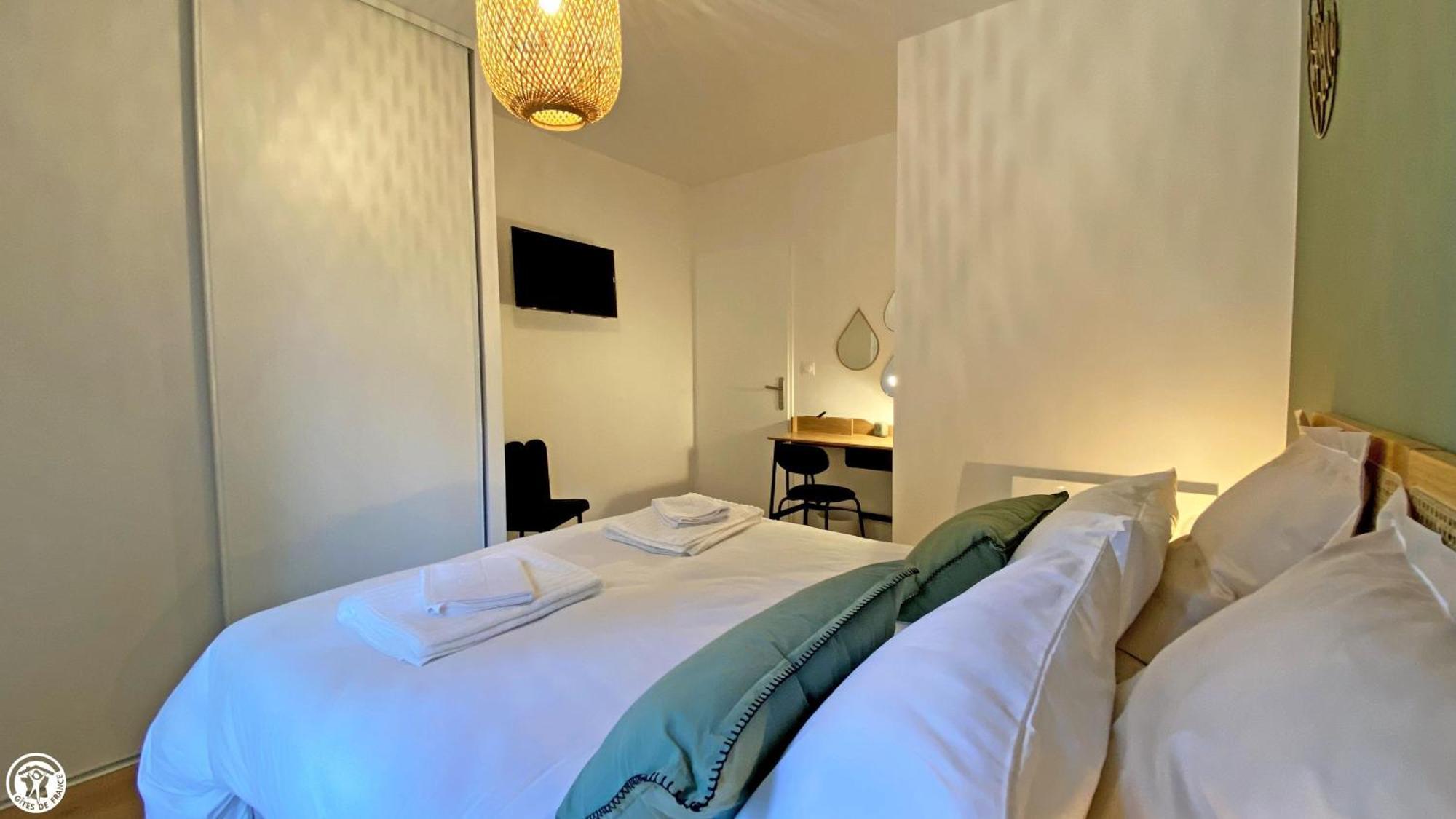 Breakislebed 3 Maisons Chu Limoges Экстерьер фото
