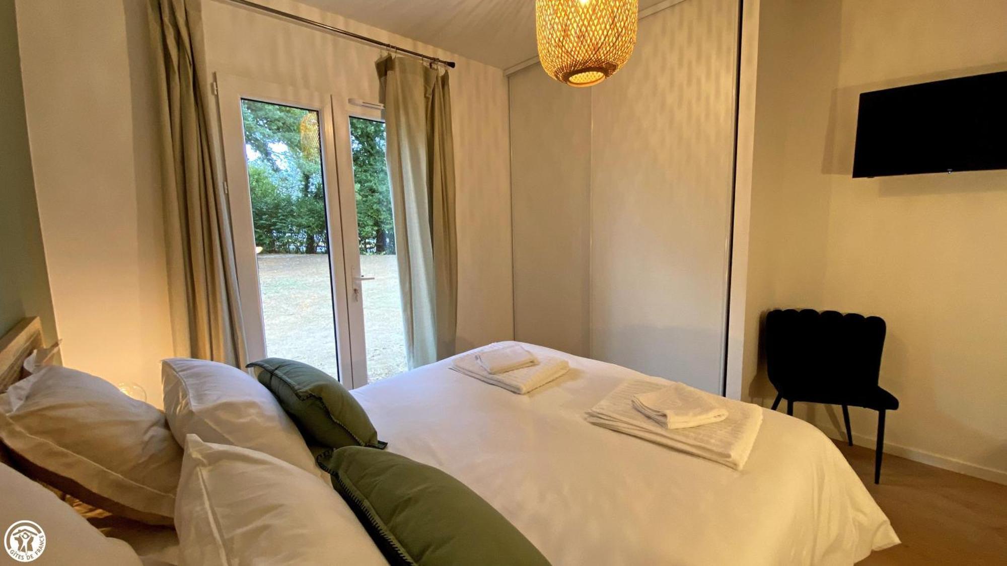 Breakislebed 3 Maisons Chu Limoges Экстерьер фото
