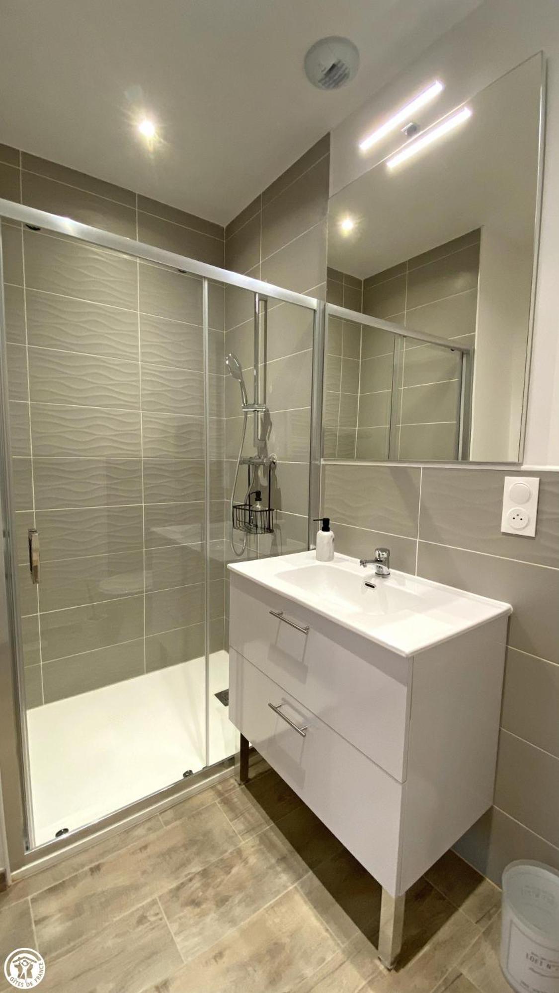 Breakislebed 3 Maisons Chu Limoges Экстерьер фото