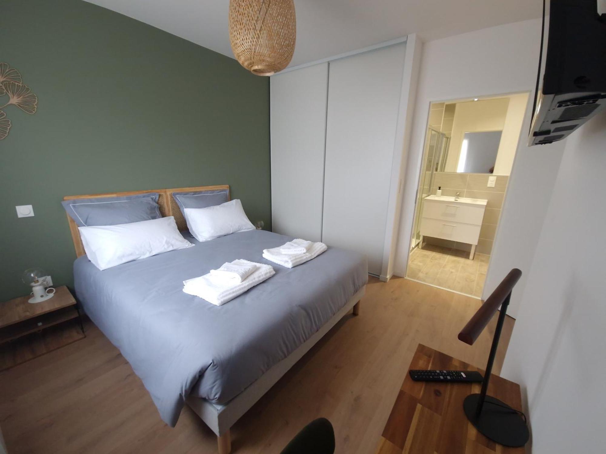 Breakislebed 3 Maisons Chu Limoges Экстерьер фото